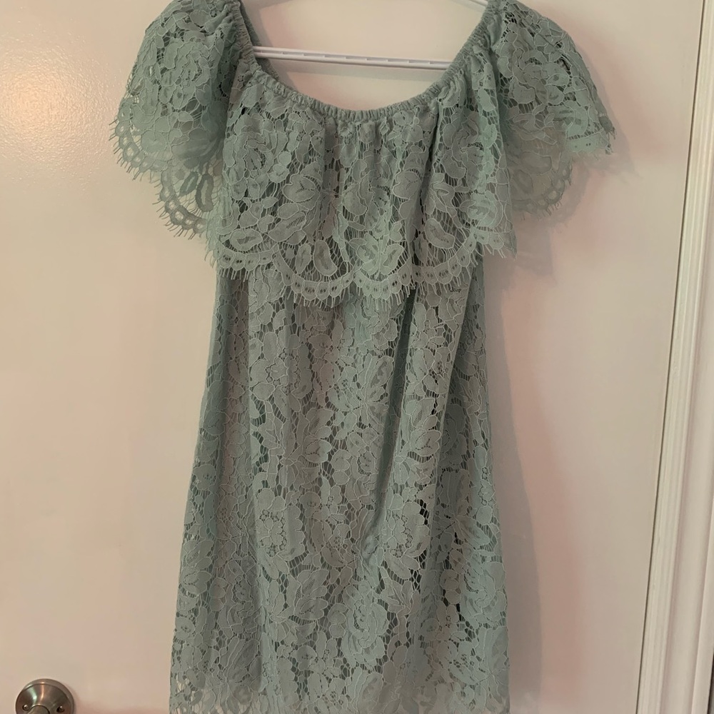 Forever 21 mint green lace off-the-shoulder dress